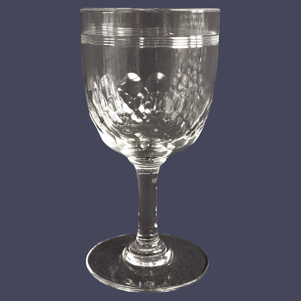 Verre à eau en cristal de Baccarat, modèle Chauny forme ballon - 14,7cm