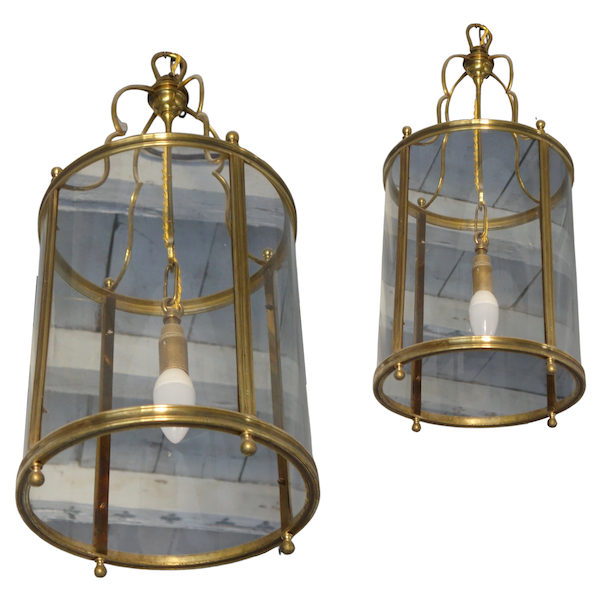 Pair of Louis XVI style lanterns for a vestibule, bronze & glass