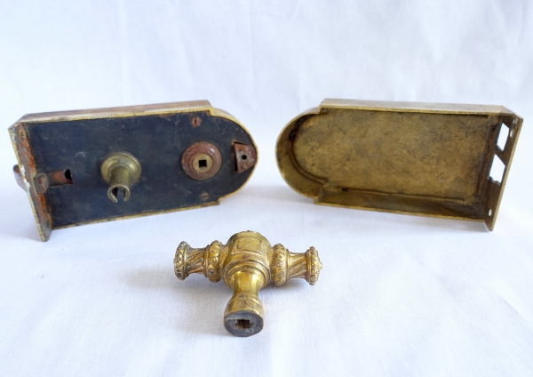 Louis XVI style gilt bronze double door lock for a castle / hotel particulier