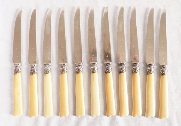 12 couteaux à fruits de style Louis XV, ivoire et argent massif - poinçon Minerve