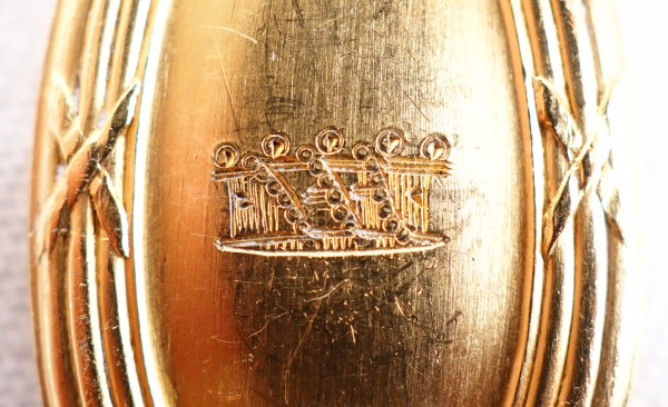 Série de 12 cuillères à moka en vermeil, style Louis XVI, couronne de Baron - poinçon Minerve