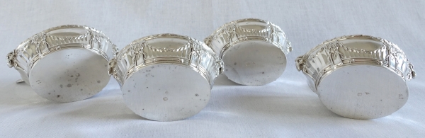 4 salières en argent massif vermeil, style Louis XVI, têtes de béliers par Puiforcat - poinçon Minerve