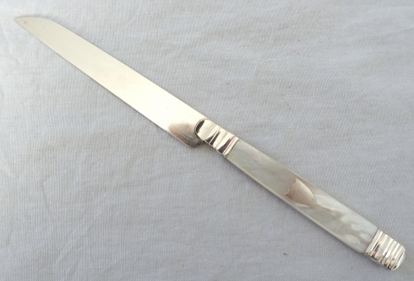 6 Empire fruit knives, mother of pearl handle, sterling silver blade