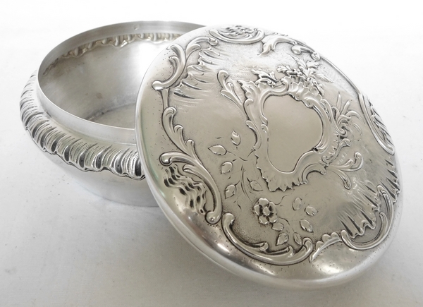 Sterling silver candy box, Louis XV Rococo style, silversmith Puiforcat