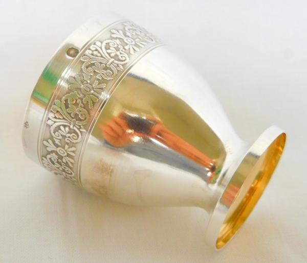 Sterling silver and vermeil eggcup, silversmith par Charles Barrier