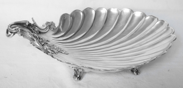 Louis XV style sterling silver bread basket, late 19th century