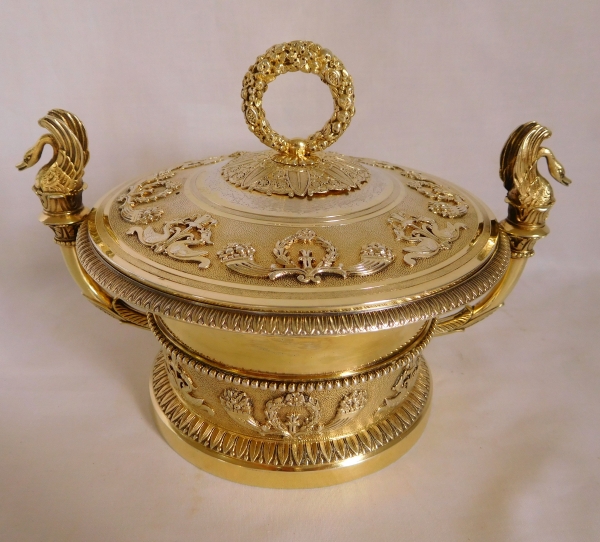 Empire style vermeil drageoir / candy box, early 19th century circa 1820