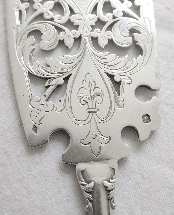 Sterling silver fish serving set, Gothic style, Fer de Lance pattern, silversmith Puiforcat