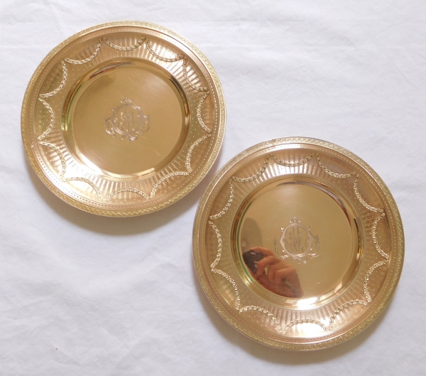 Paires d'assiettes de présentation en vermeil (argent massif), or rose et or jaune - poinçon Minerve
