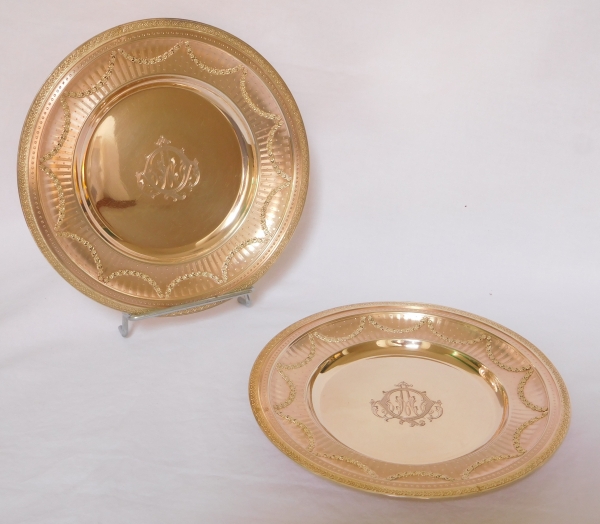 Paires d'assiettes de présentation en vermeil (argent massif), or rose et or jaune - poinçon Minerve