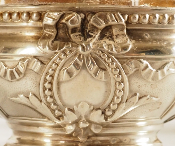 Paire de salerons de style Louis XVI en argent massif et vermeil, poinçon Minerve