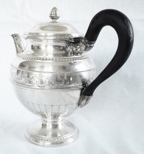 Théière verseuse de style Empire en argent massif par Lapparra - poinçon Minerve - 664g