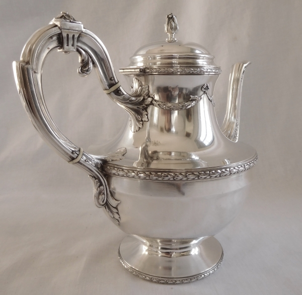 Sterling silver Louis XVI style teapot - 782g - silversmith Doutre-Roussel