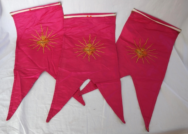 Set of 3 pink silk banners, the Sacred Heart embroidered