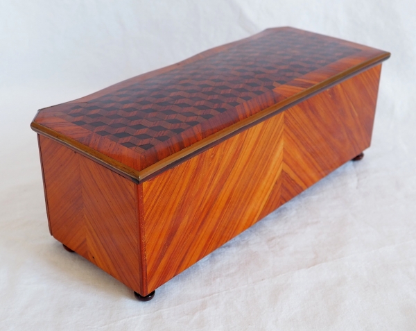 Rosewood and amaranth marquetry glove box, 19th century