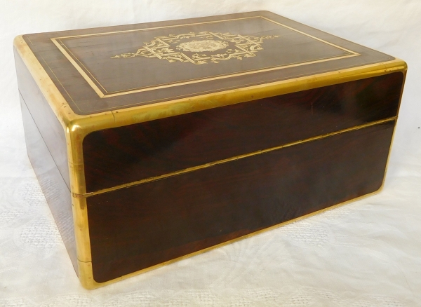 Coffret / cassette à bijoux en amarante armoirié - Duc de Durfort de Duras - époque XIXe vers 1840