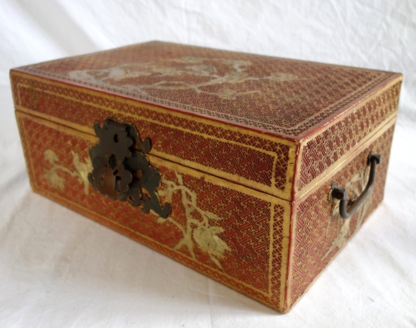 Boîte coffret en laque sculptée, Chine, époque Qing - fin XIXe / début XXe siècle