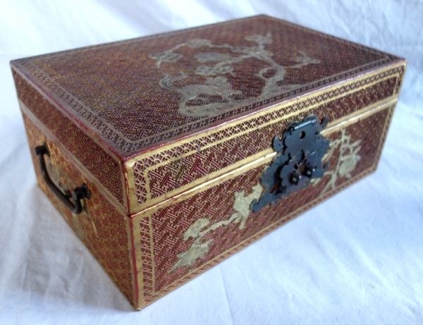 Boîte coffret en laque sculptée, Chine, époque Qing - fin XIXe / début XXe siècle