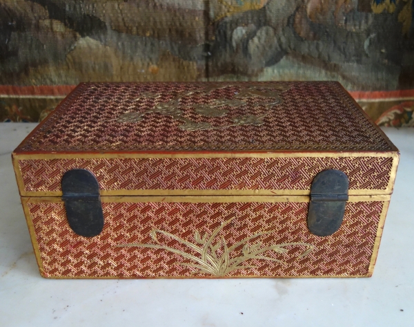 Boîte coffret en laque sculptée, Chine, époque Qing - fin XIXe / début XXe siècle