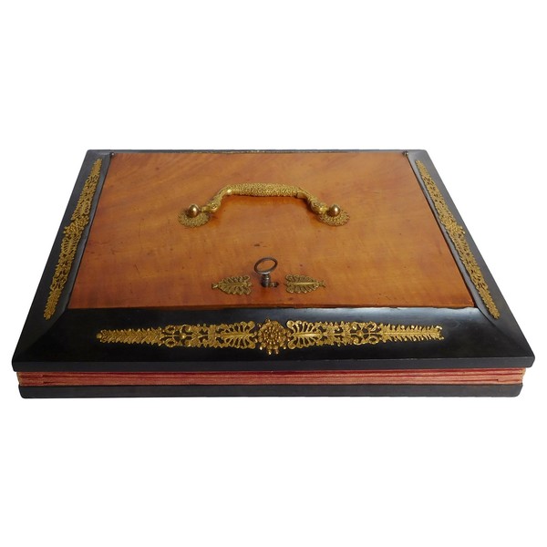 Boîte coffret à Courrier Secret d'époque Charles X En Citronnier Et Bronze Doré