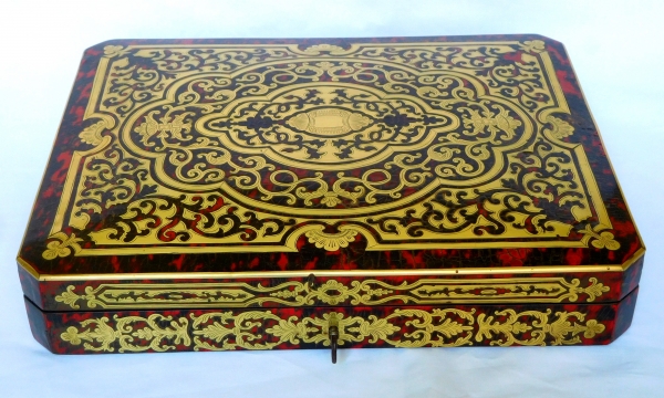 Coffret / boîte à jeux en marqueterie Boulle (écaille et laiton), style Louis XIV époque Napoléon III