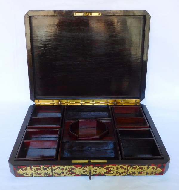 Coffret / boîte à jeux en marqueterie Boulle (écaille et laiton), style Louis XIV époque Napoléon III