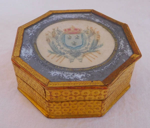 Louis XVI box covered with paper, decorated with French Royal coat of arms