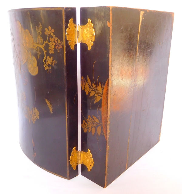 Louis XV wig box - Chinese style lacquered decoration - 18th century