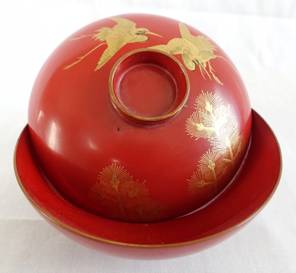 Bol à riz, boîte en laque rouge et or du Japon - époque Meiji XIXe siècle