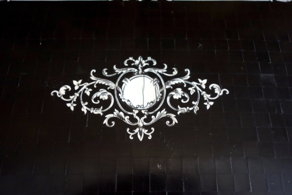 Ebony and ivory marquetry cigar box, Napoleon III period, attributed to Diehl