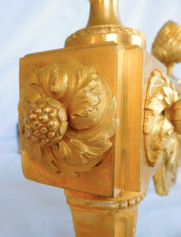 Paire de grands chenets - modèle de l'Elysée / Mobilier National - style Louis XVI - bronze doré