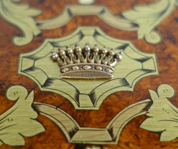 Large marquetry scarf box / jewelry box, Napoleon III production - 19th century