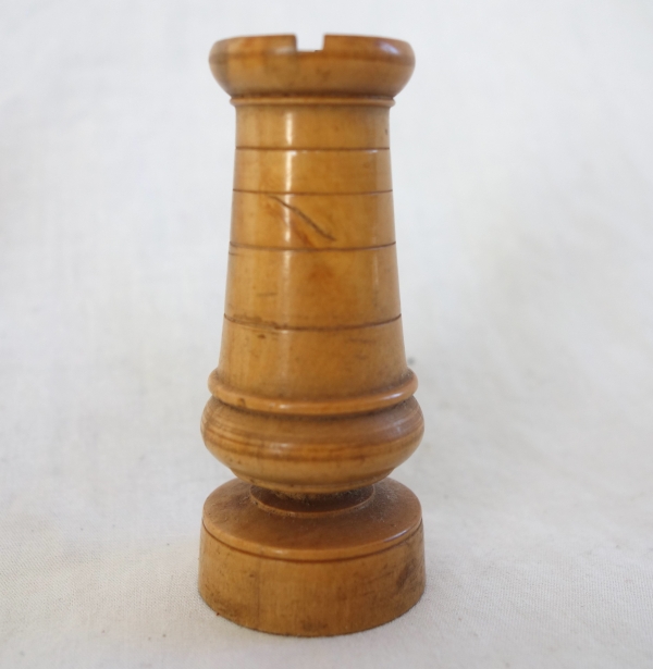 Jeu d'échecs d'époque début XIXe en buis tourné et sculpté - idéal complément de table de Tric Trac