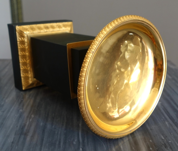 Pair of patinated bronze and ormolu cassolettes - Restauration period