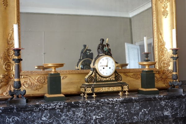 Pair of patinated bronze and ormolu cassolettes - Restauration period