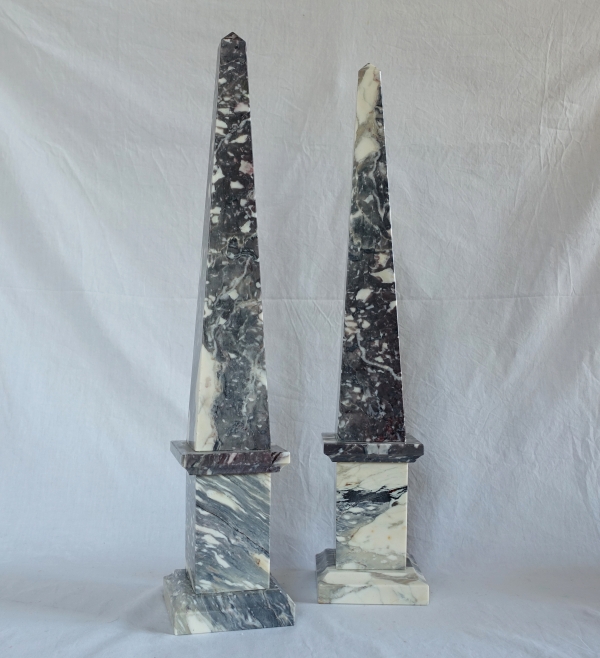 Pair of tall marble obelisks - 55cm - neocalassical decoration