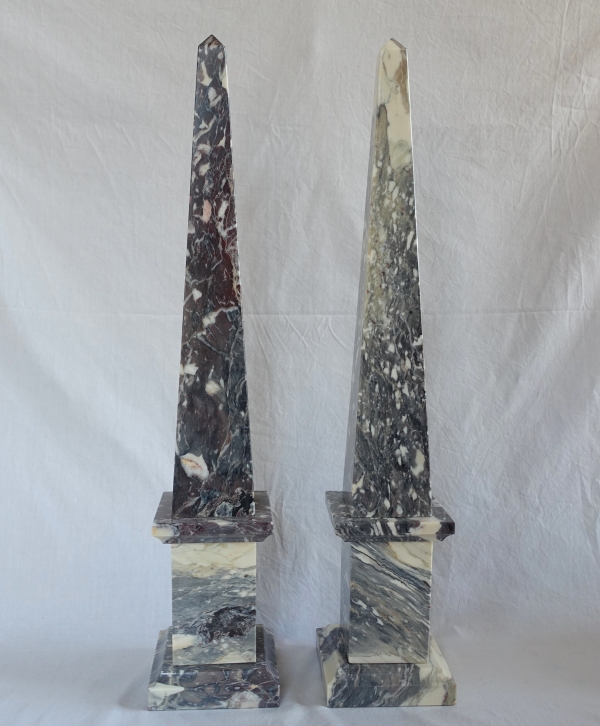 Pair of tall marble obelisks - 55cm - neocalassical decoration