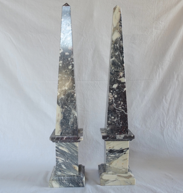 Pair of tall marble obelisks - 55cm - neocalassical decoration