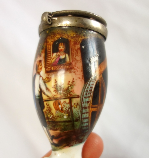 Pipe à couvercle en porcelaine Allemande - Bavière, XIXe siècle