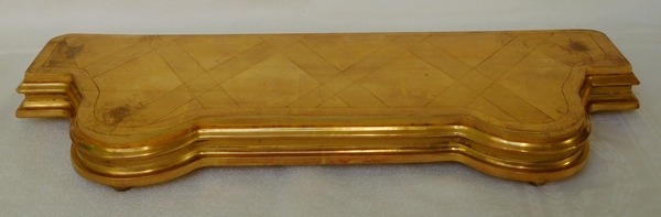 Socle de pendule en bois doré à la feuille d'or d'époque milieu XIXe siècle - 49cm