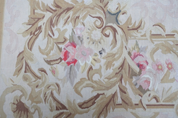 Grand tapis d'Aubusson de style Louis XVI, époque Napoléon III - 364cm x 265cm