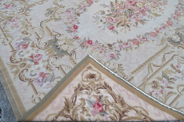 Large Louis XVI style Aubusson carpet, Napoleon III period - 364cm x 265cm