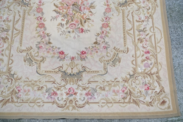 Grand tapis d'Aubusson de style Louis XVI, époque Napoléon III - 364cm x 265cm