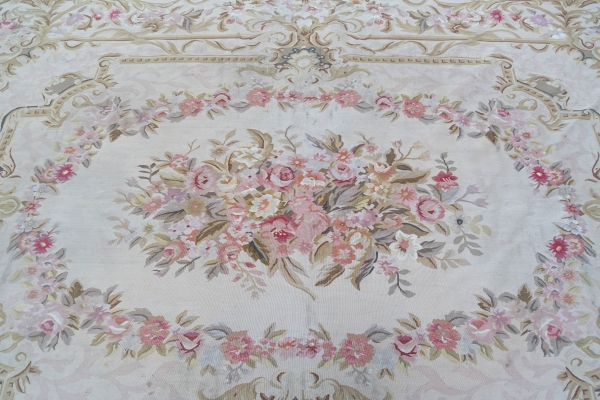 Grand tapis d'Aubusson de style Louis XVI, époque Napoléon III - 364cm x 265cm