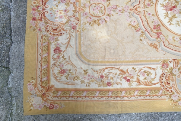 Large Louis XVI style Aubusson carpet, Napoleon III period - 240cm x 305cm