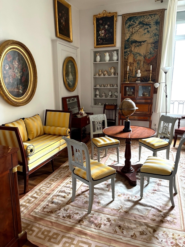 Grand tapis d'Aubusson de style Louis XVI, époque Napoléon III - 342cm x 250cm