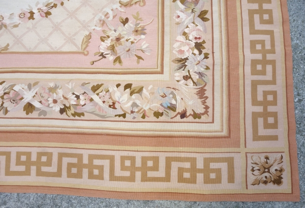 Grand tapis d'Aubusson de style Louis XVI, époque Napoléon III - 342cm x 250cm