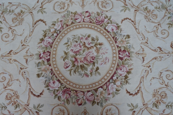 Grand tapis d'Aubusson de style Louis XVI Napoléon III - 308cm x 239cm