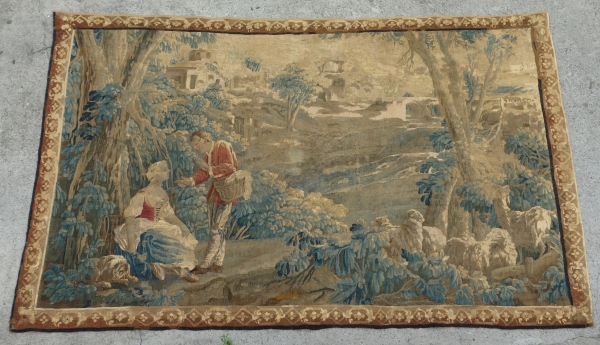Tapisserie d'Aubusson polychrome d'époque Louis XV - XVIIIe siècle : scène pastorale - 257cm x 172cm
