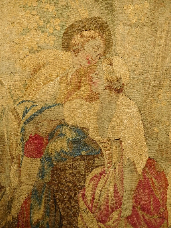 Tapisserie d'Aubusson polychrome d'époque Louis XVI, laine et soie : scène galante - 221cm x 228cm